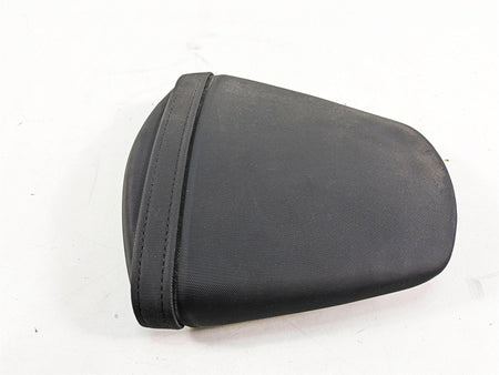 2022 Suzuki GSXR 750 Rear Passenger Seat Pillion 45300-14J11-P3H {{ shop.shopifyCountryName }} - Mototech271