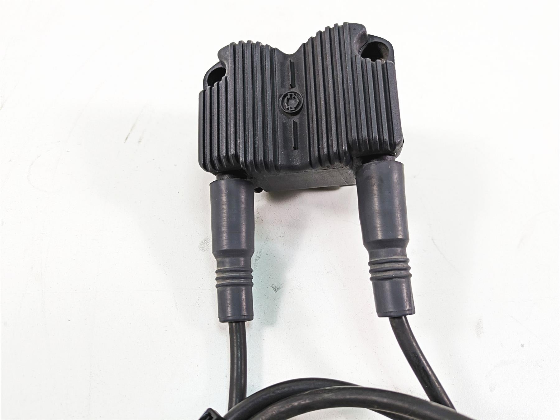 2006 Harley Touring FLHXI Street Glide Delphi Ignition Coil Wires Plugs 31743-01 {{ shop.shopifyCountryName }} - Mototech271