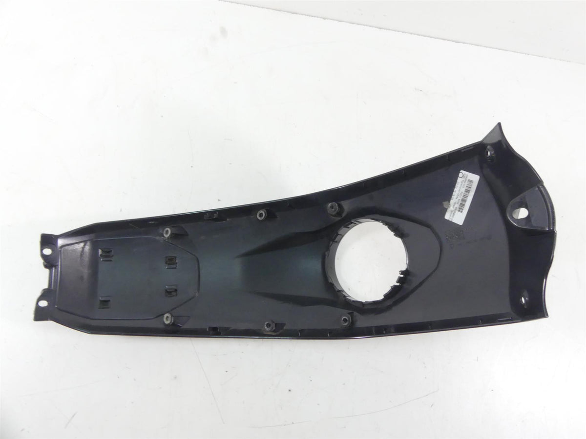 2016 BMW R1200GS K50 Center Fuel Gas Tank Cover Fairing - Read 8555990 {{ shop.shopifyCountryName }} - Mototech271