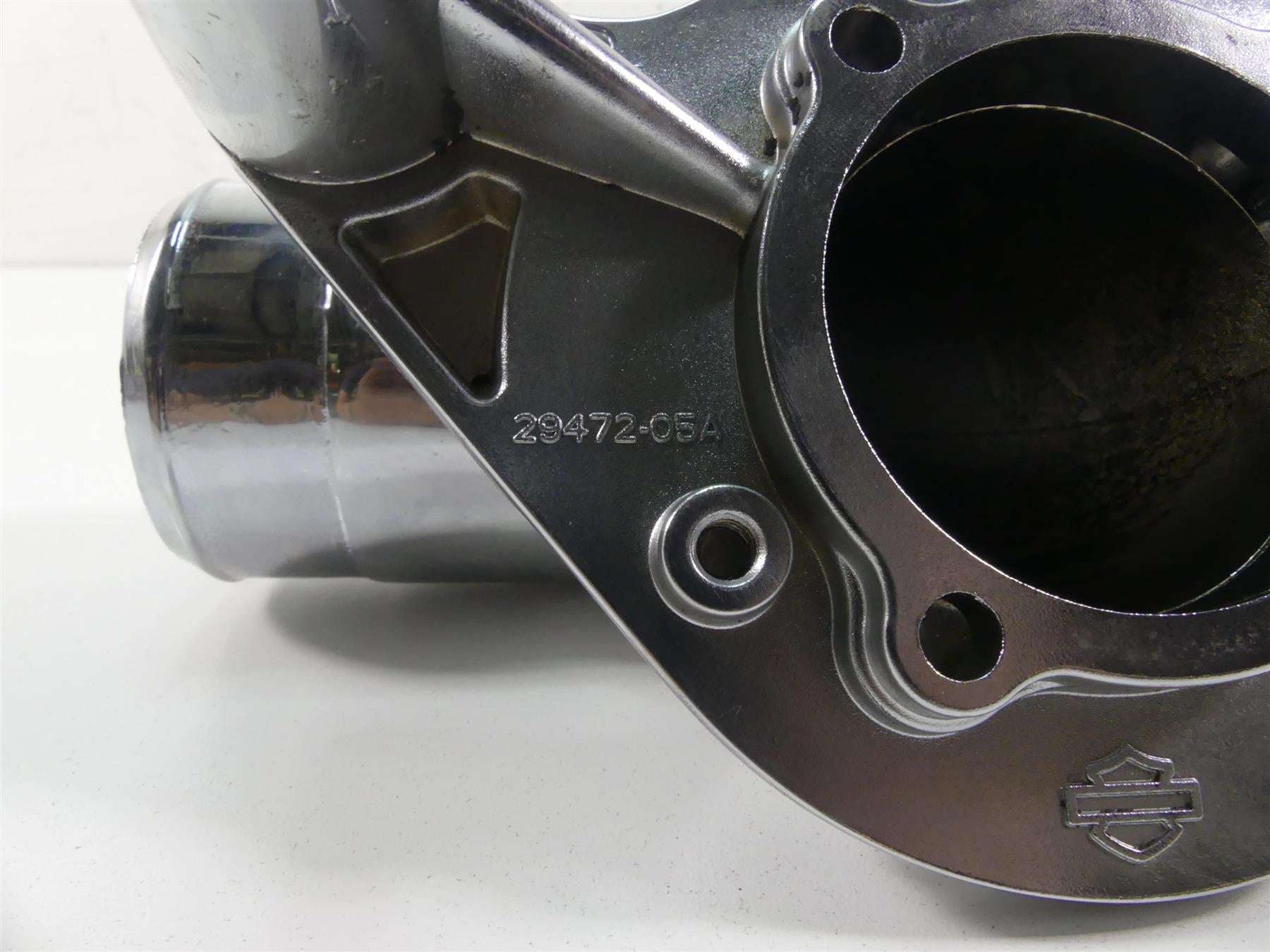 2009 Harley Dyna FXDF SE CVO Fat Bob Air Breather Filter Inlet Mount 29472-05A {{ shop.shopifyCountryName }} - Mototech271