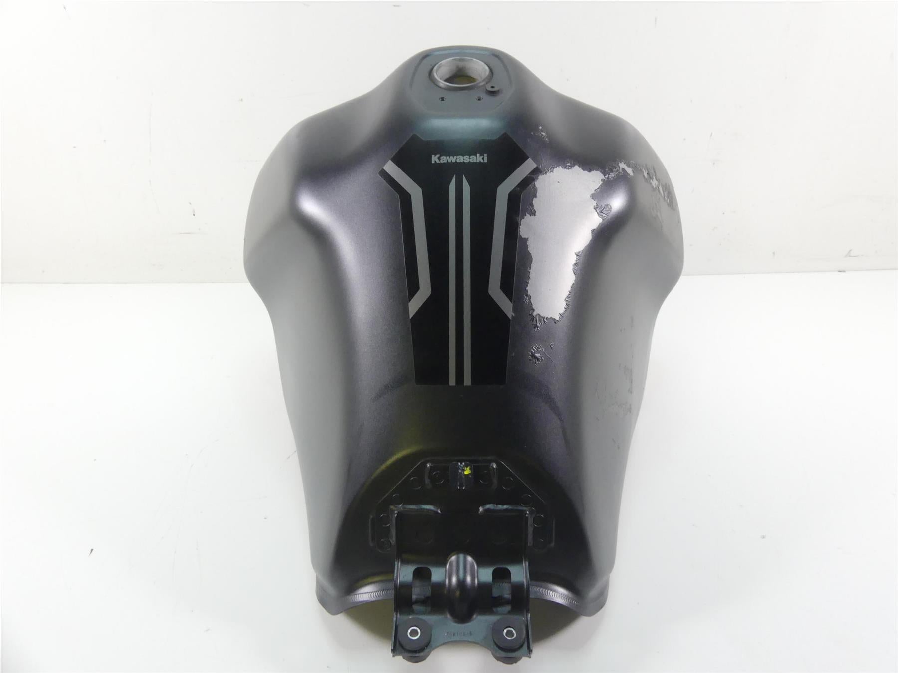 2022 Kawasaki KLR650 KL650 Adv Fuel Gas Petrol Tank -Dented 51001-0903 {{ shop.shopifyCountryName }} - Mototech271