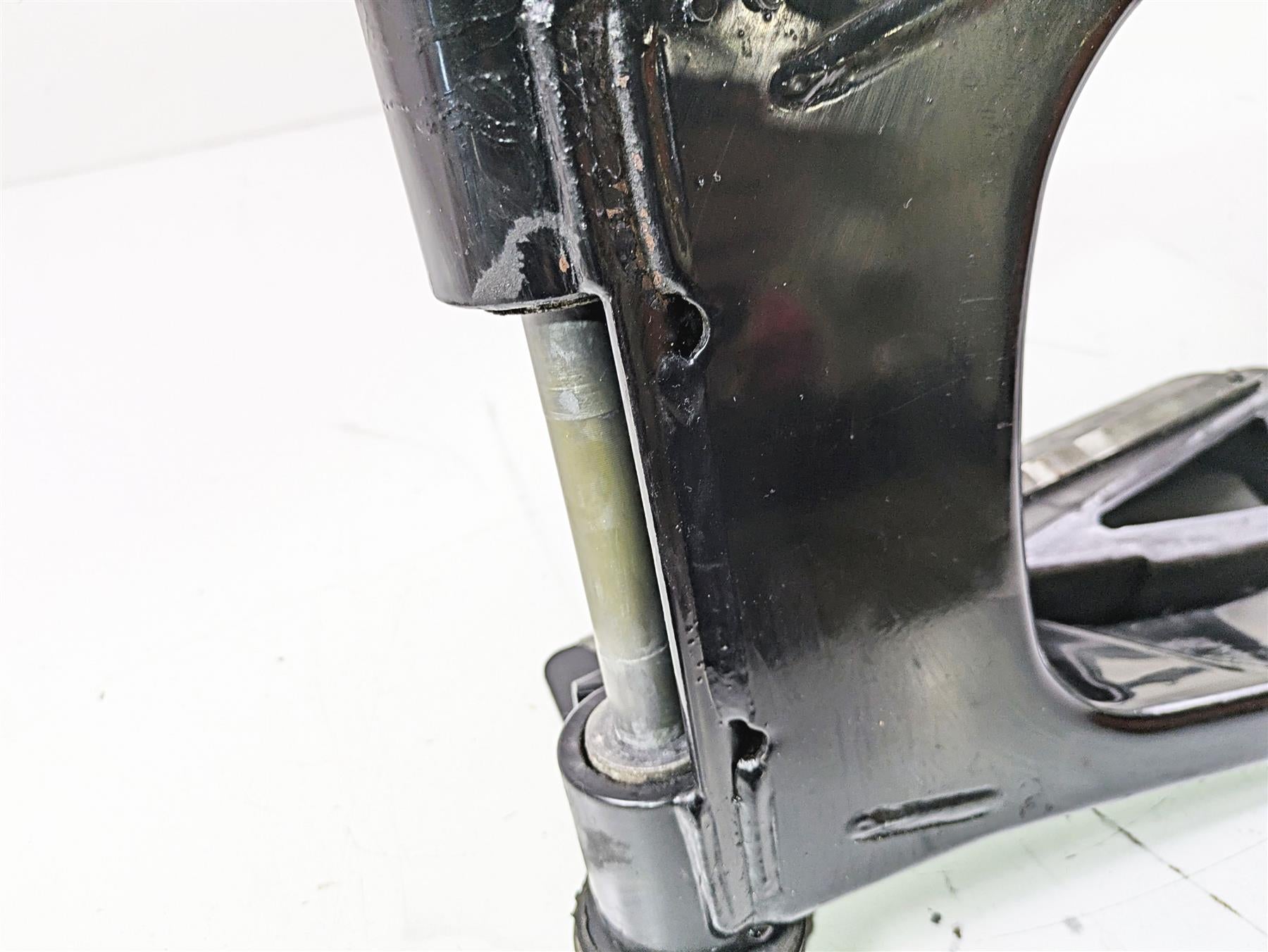 2003 Harley Touring FLHTCUI E-Glide 100th Swingarm Swing Arm 47549-02A 45470-02 {{ shop.shopifyCountryName }} - Mototech271