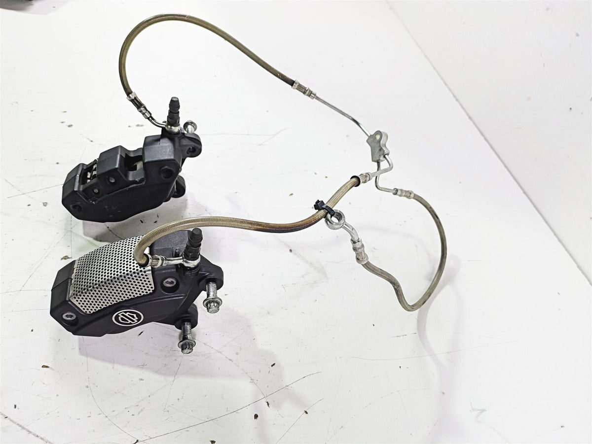 2012 Harley VRSCF Muscle V Rod Front Brembo Brake Caliper Set 44731-08 44732-08 {{ shop.shopifyCountryName }} - Mototech271