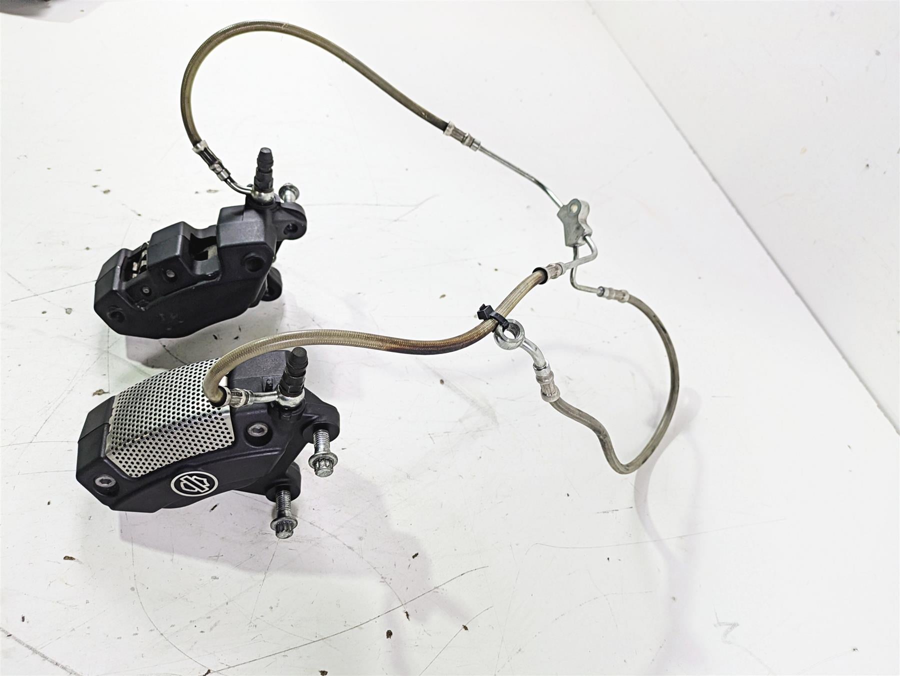 2012 Harley VRSCF Muscle V Rod Front Brembo Brake Caliper Set 44731-08 44732-08 {{ shop.shopifyCountryName }} - Mototech271