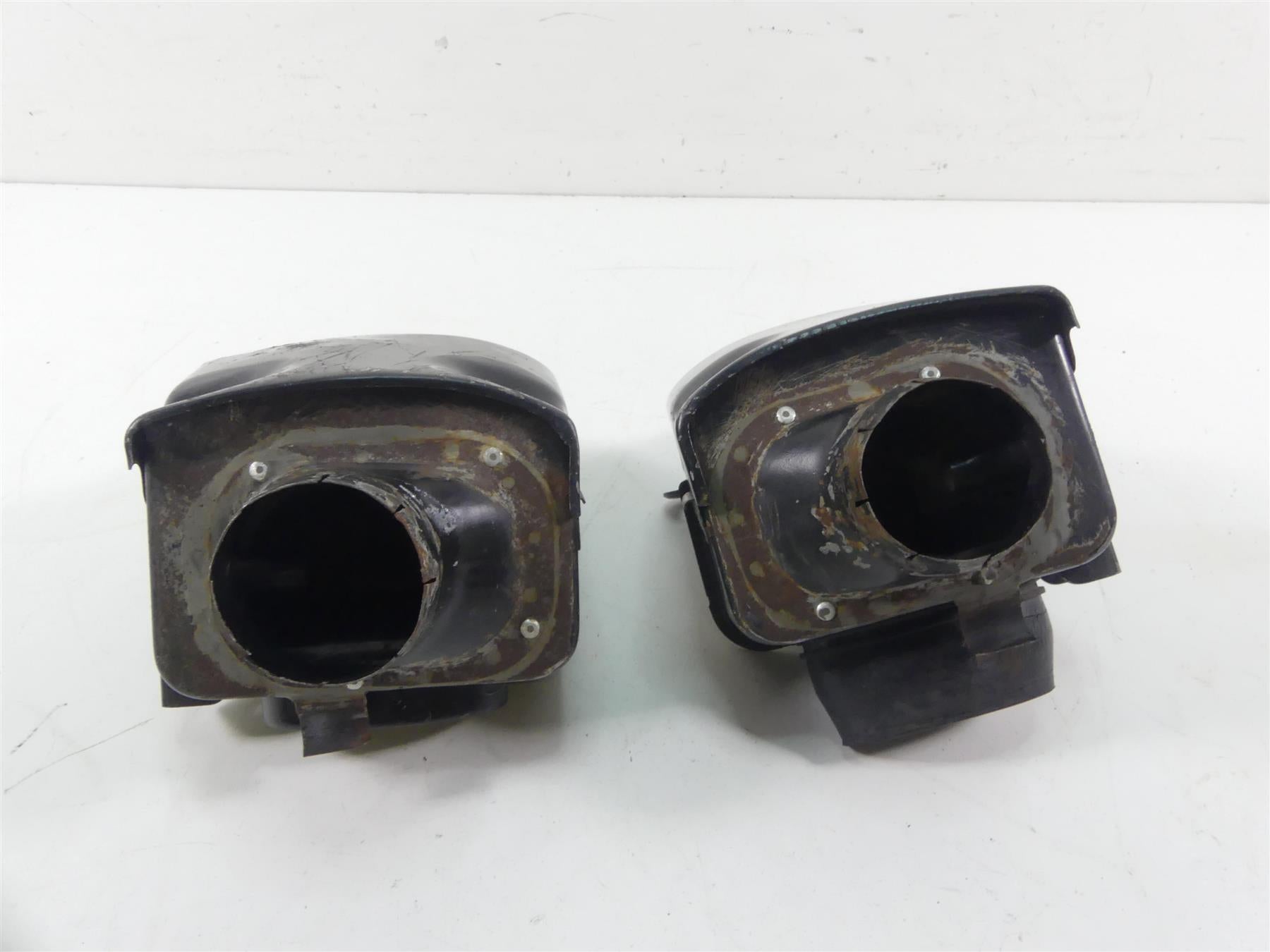 1978 Yamaha XS650 SE Special Air Box Cleaner & Battery Tray Set 447-14412-01-00 {{ shop.shopifyCountryName }} - Mototech271