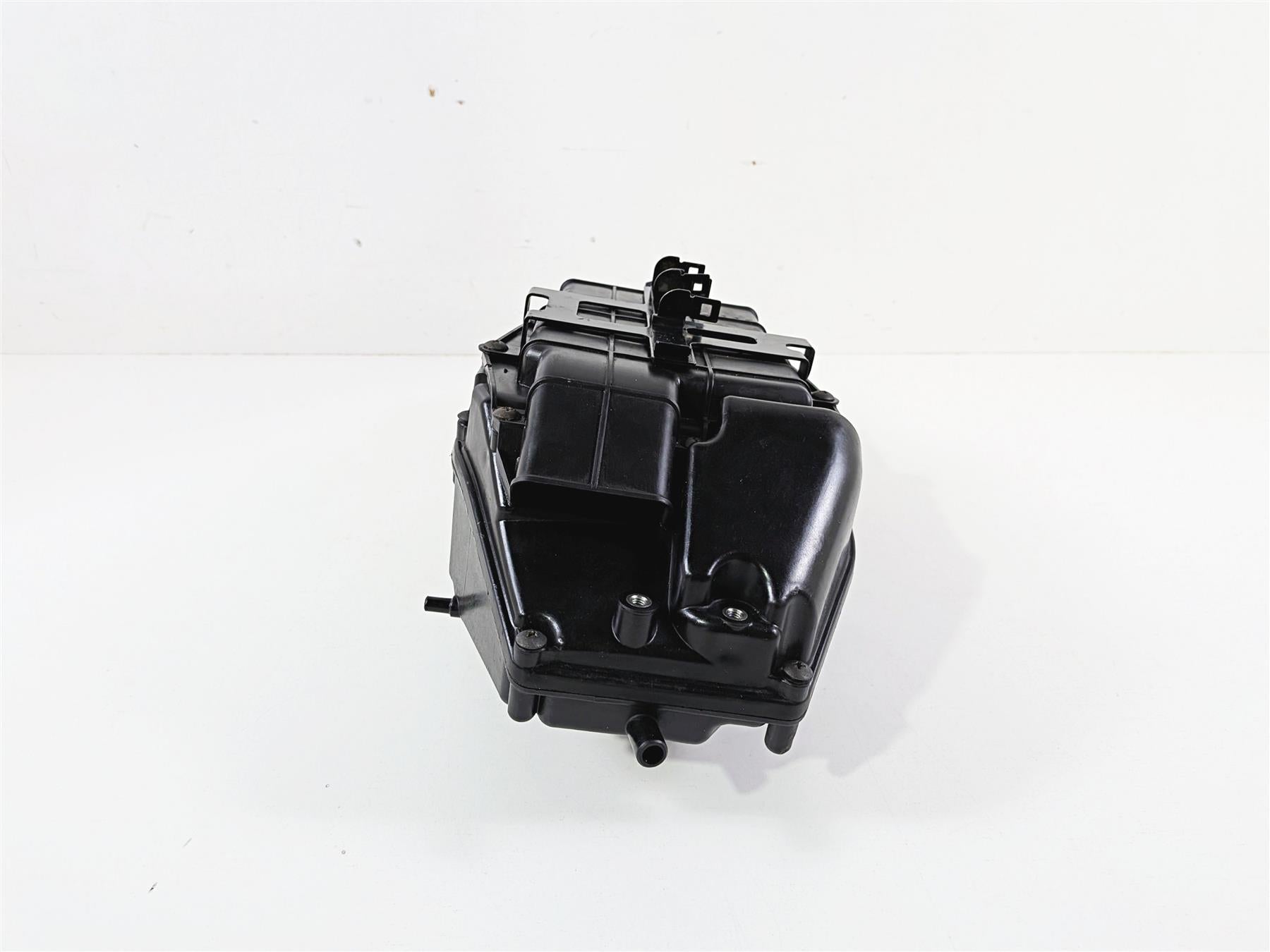 2012 Yamaha XV1900 Raider S Air Box Cleaner Breather Filter 5C7-W1443-00-00 {{ shop.shopifyCountryName }} - Mototech271