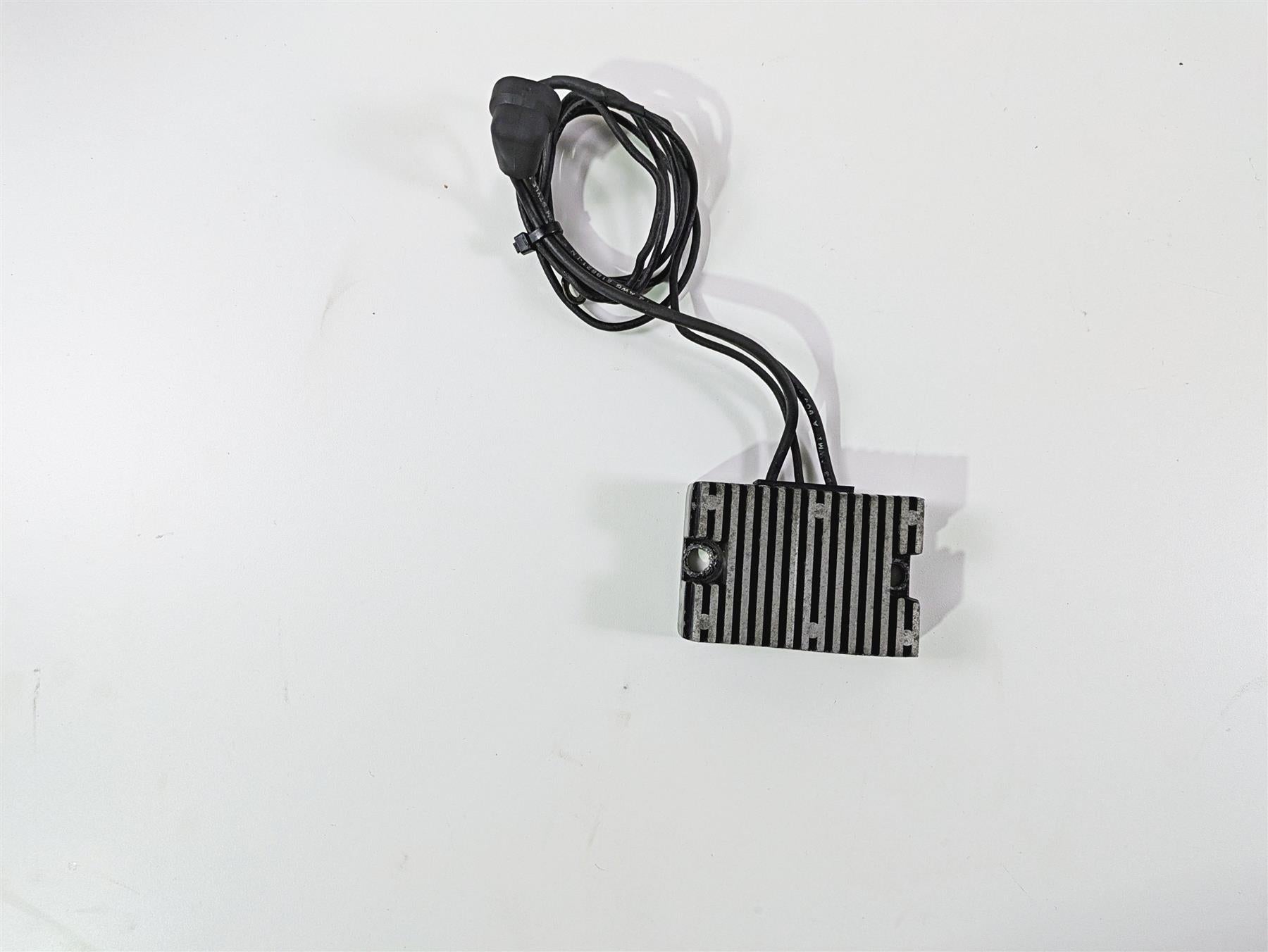 2002 Indian Spirit Deluxe Rectifier Voltage Regulator 94-034 {{ shop.shopifyCountryName }} - Mototech271