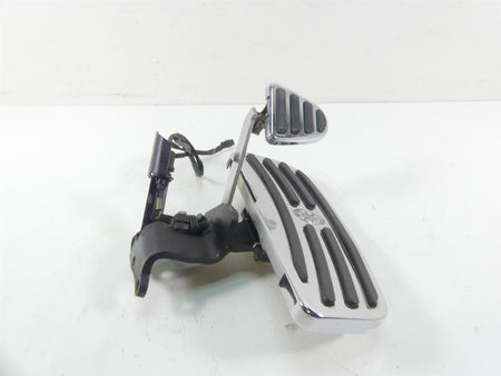 2007 Yamaha XVS1300 V-Star Right Floorboard Brake Pedal Set 3D8-27420-00-00 {{ shop.shopifyCountryName }} - Mototech271
