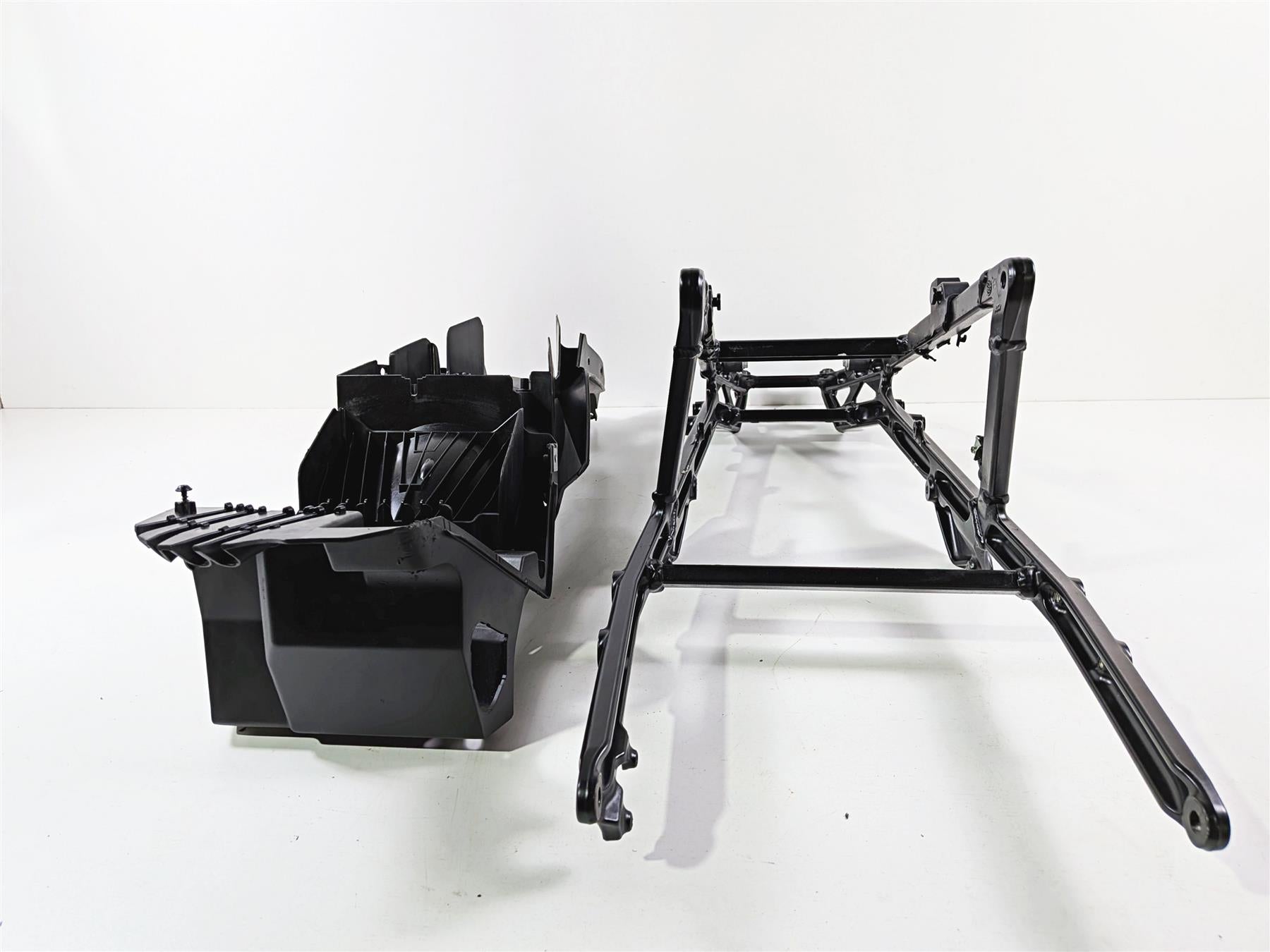 2016 KTM 1290 Super Adventure Rear Sub Frame Subframe 6030300200033 {{ shop.shopifyCountryName }} - Mototech271