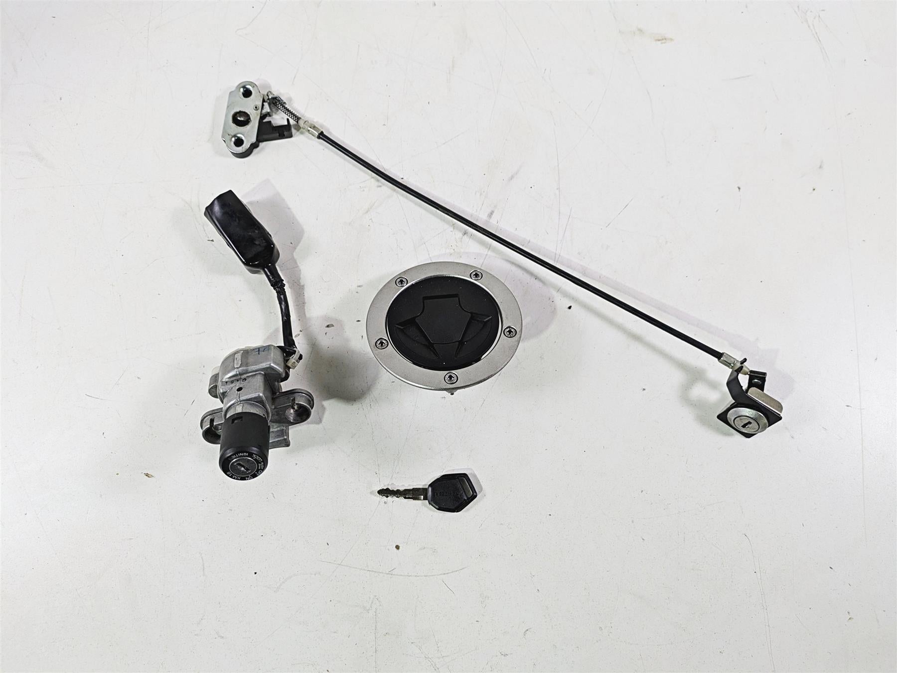 2021 Kawasaki Z125 Pro Ignition Switch Key Lock Set -READ 27005-5182 {{ shop.shopifyCountryName }} - Mototech271