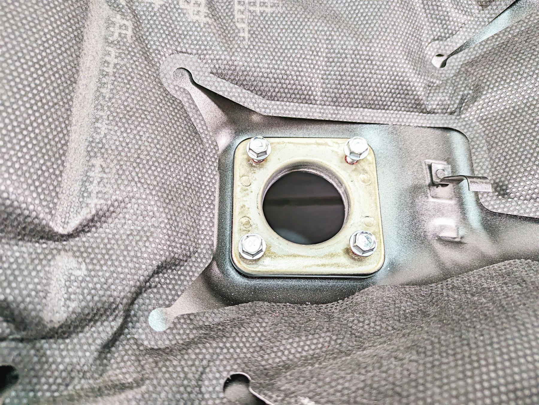 2018 Kawasaki ZX1002 Ninja H2 SX Fuel Gas Petrol Tank - No Dent 51001-0858-60R {{ shop.shopifyCountryName }} - Mototech271