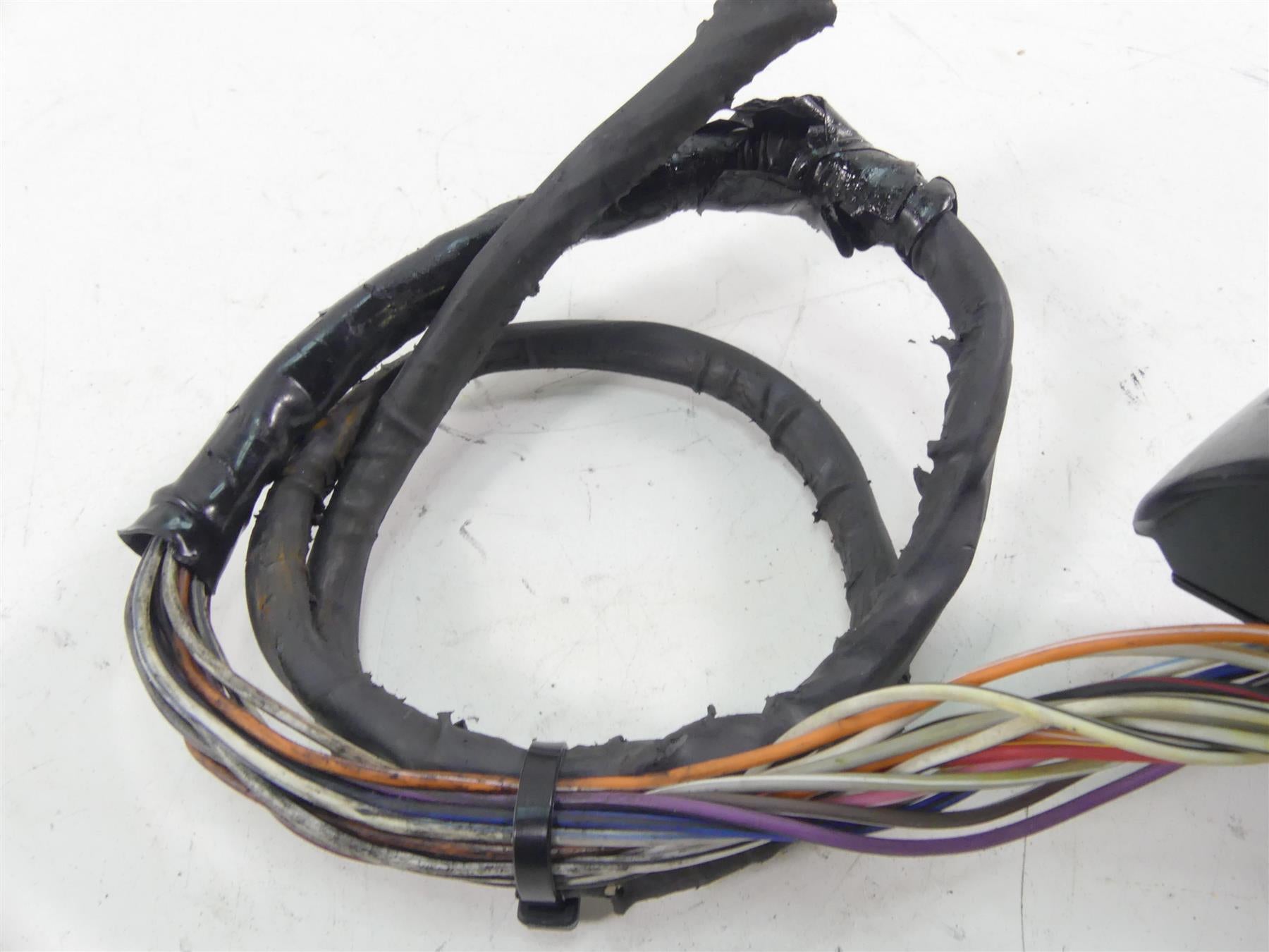 2011 Harley Touring FLTRU Road Glide Right Cruise Control Switch -Read 71682-06A {{ shop.shopifyCountryName }} - Mototech271