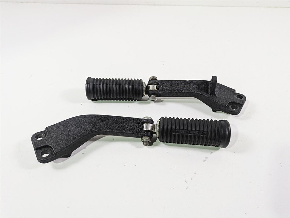 2014 Harley FXDF Dyna Fat Bob Rear Passenger Footpeg Set 49224-06A 49230-06 {{ shop.shopifyCountryName }} - Mototech271