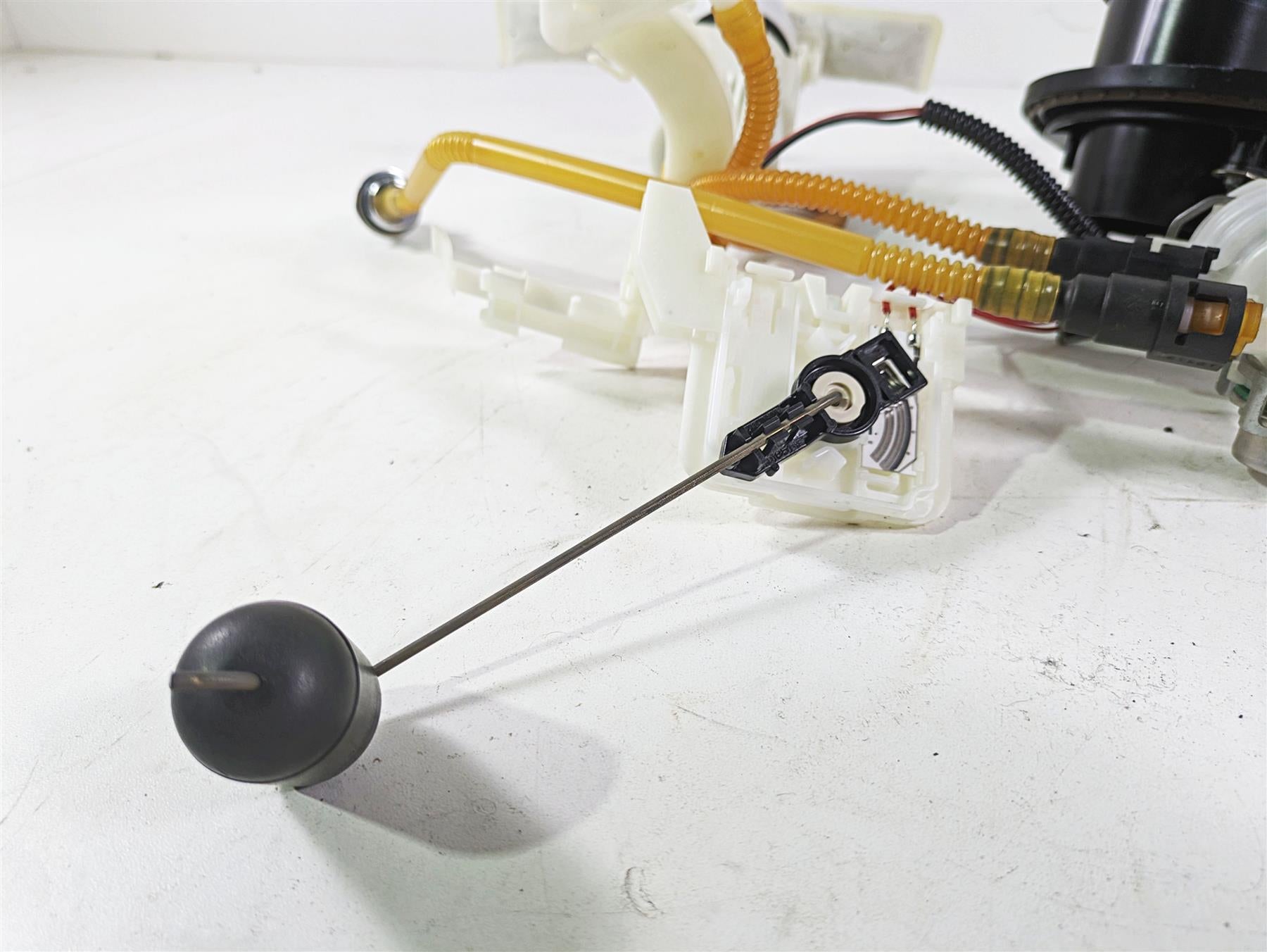 2020 Harley Touring FLHT Electra Glide Fuel Gas Petrol Pump - Tested 75069-08D {{ shop.shopifyCountryName }} - Mototech271