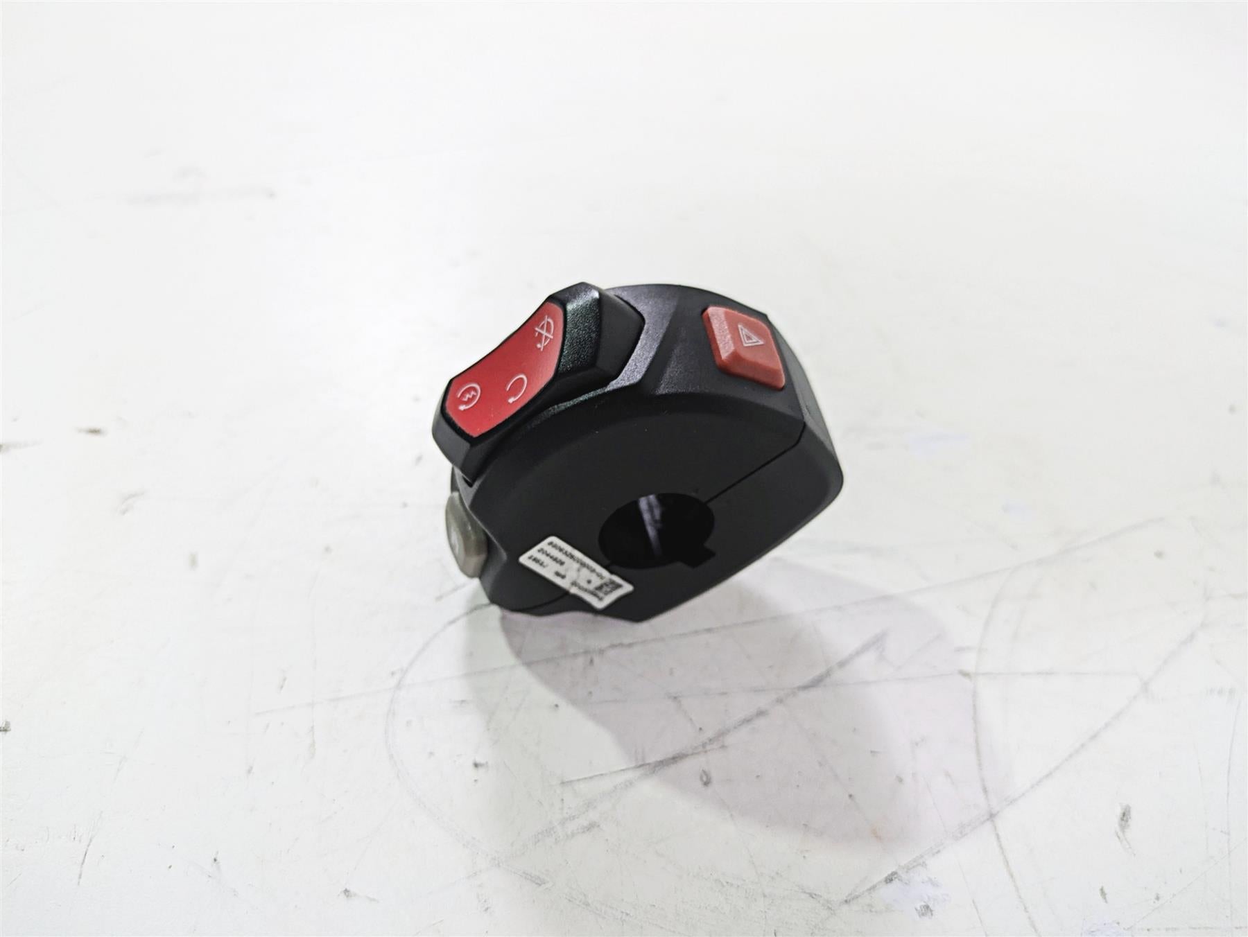 2020 Triumph Daytona 765 Moto2 Right Hand Control Switch T2044828 {{ shop.shopifyCountryName }} - Mototech271