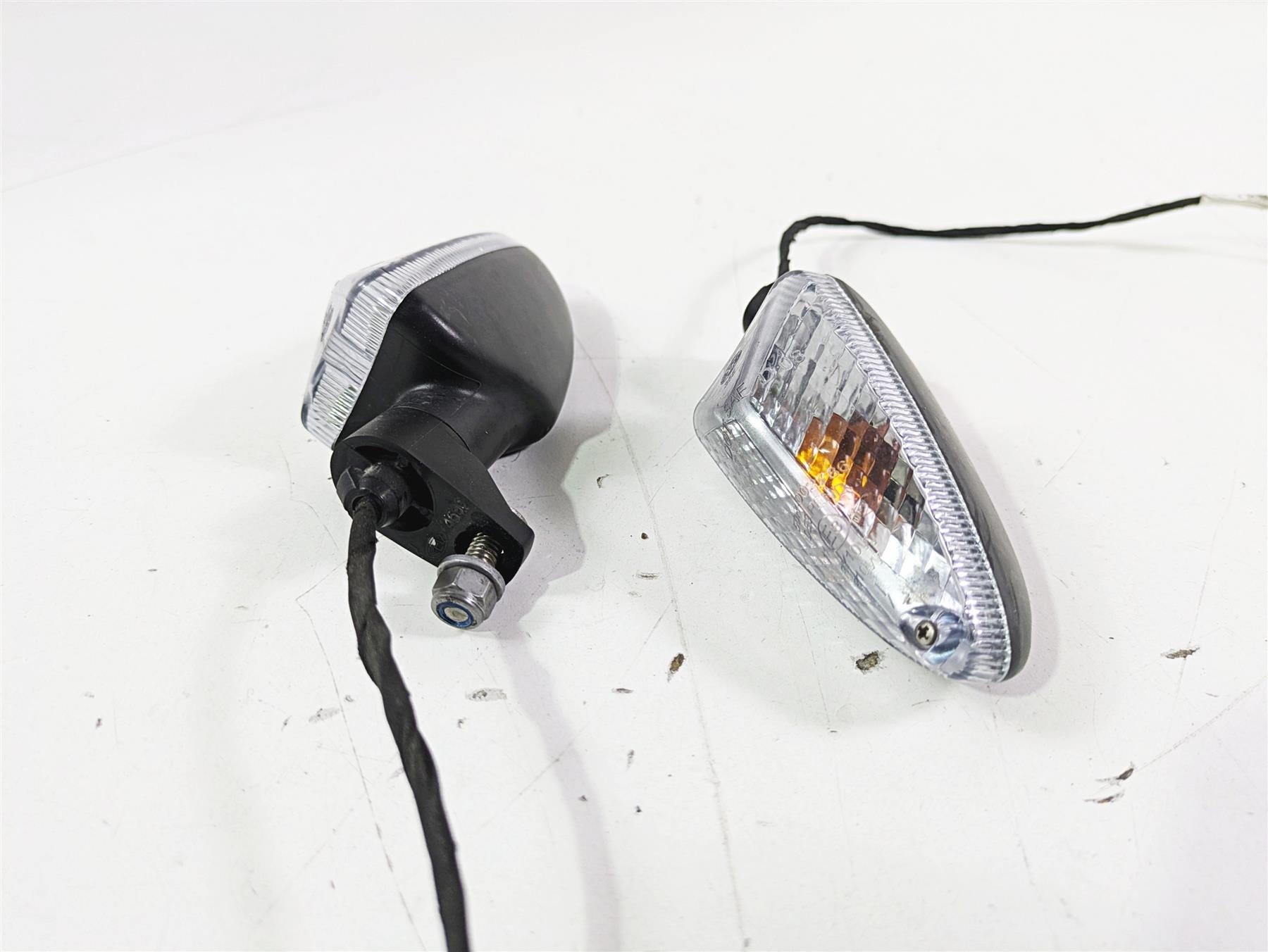 2016 BMW R1200RS K54 Front Blinker Turn Signal Set 63138534353 {{ shop.shopifyCountryName }} - Mototech271