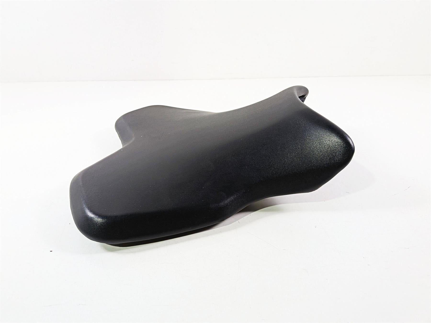 2024 Yamaha YZF R1 RN65 Front Rider Driver Saddle Seat 2CR-24710-01-00 {{ shop.shopifyCountryName }} - Mototech271