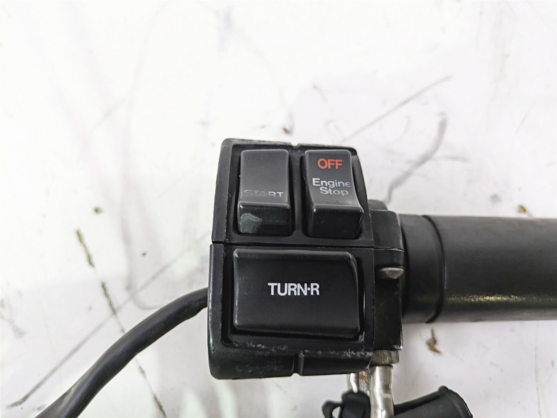 1992 Harley FLSTC Softail Heritage Right Hand Control Switch - Read 70219-87 {{ shop.shopifyCountryName }} - Mototech271