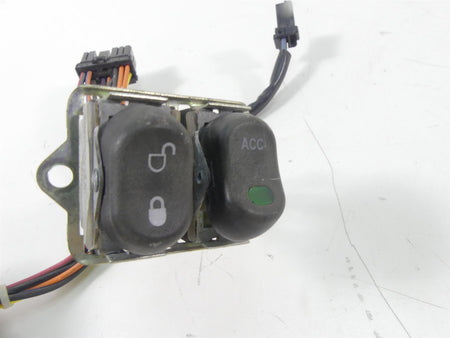 2007 Harley Touring FLHTCU SE CVO Electra Glide Auxiliary Switches Set 70290-07 {{ shop.shopifyCountryName }} - Mototech271