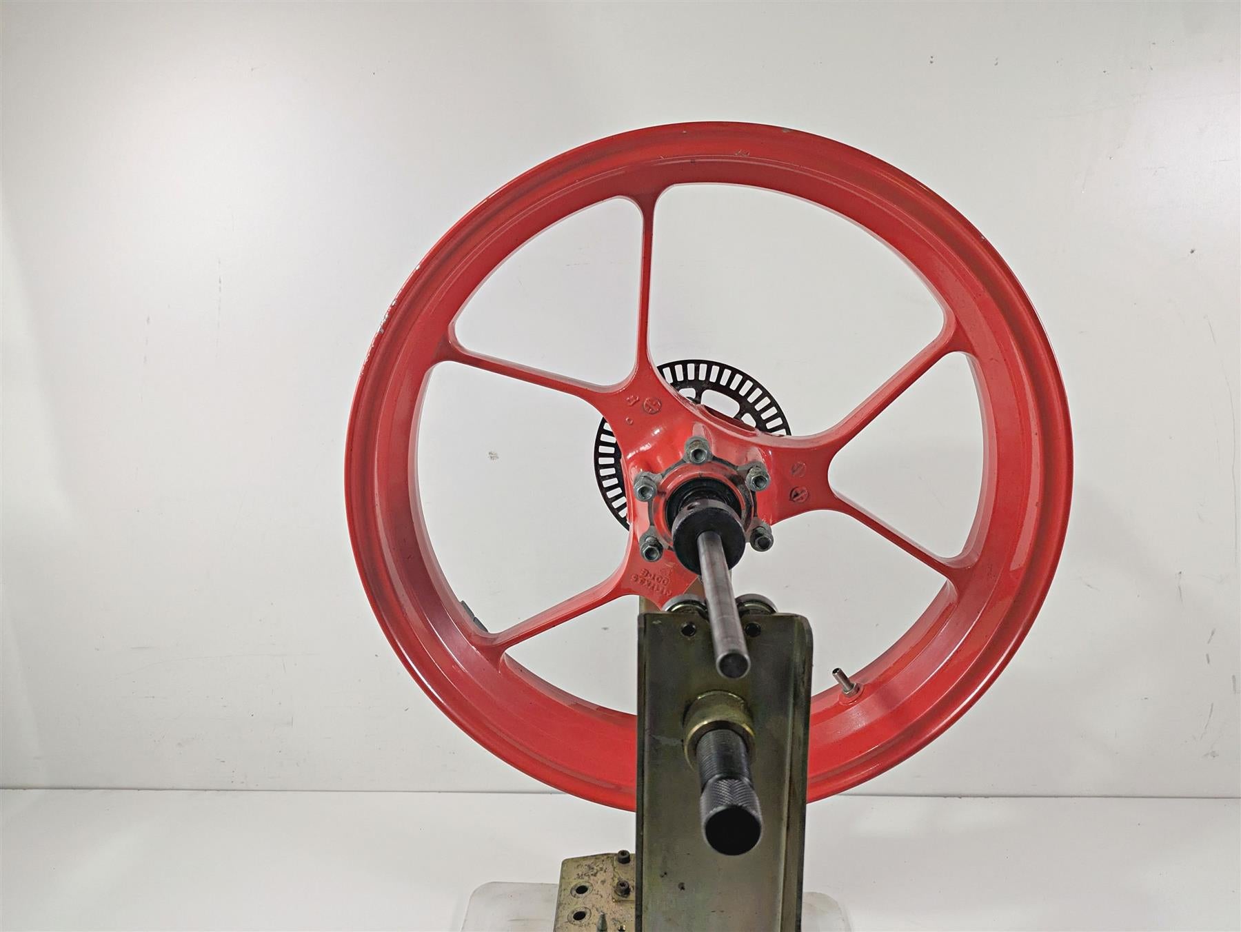 2017 Aprilia RSV 1100 Tuono V4 Factory Straight 17x3.5 Front Wheel Rim 2B002105 {{ shop.shopifyCountryName }} - Mototech271