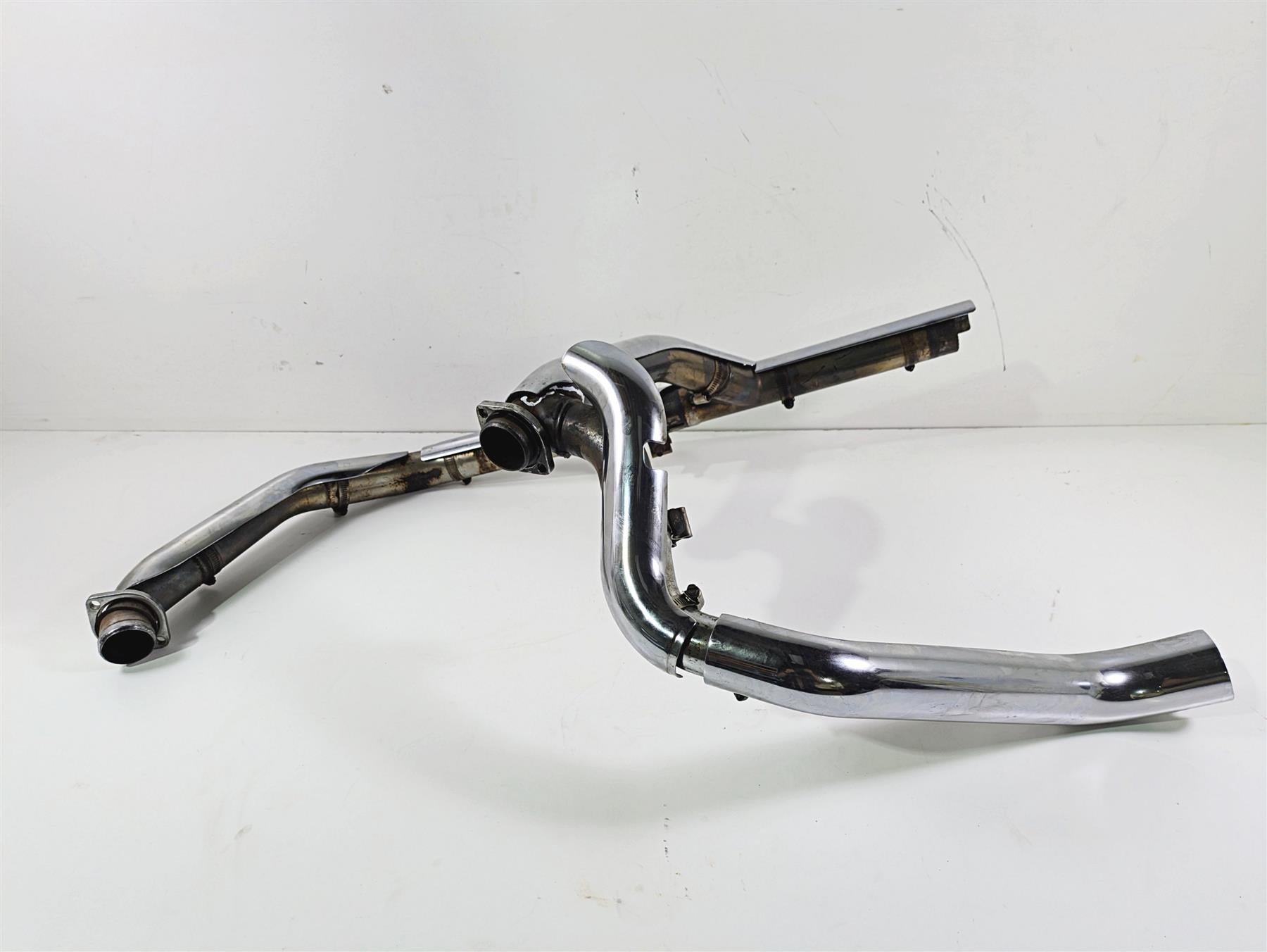 2005 Harley Touring FLHRI Road King Exhaust Pipe Headers CRACK 65621-99 65626-98 {{ shop.shopifyCountryName }} - Mototech271