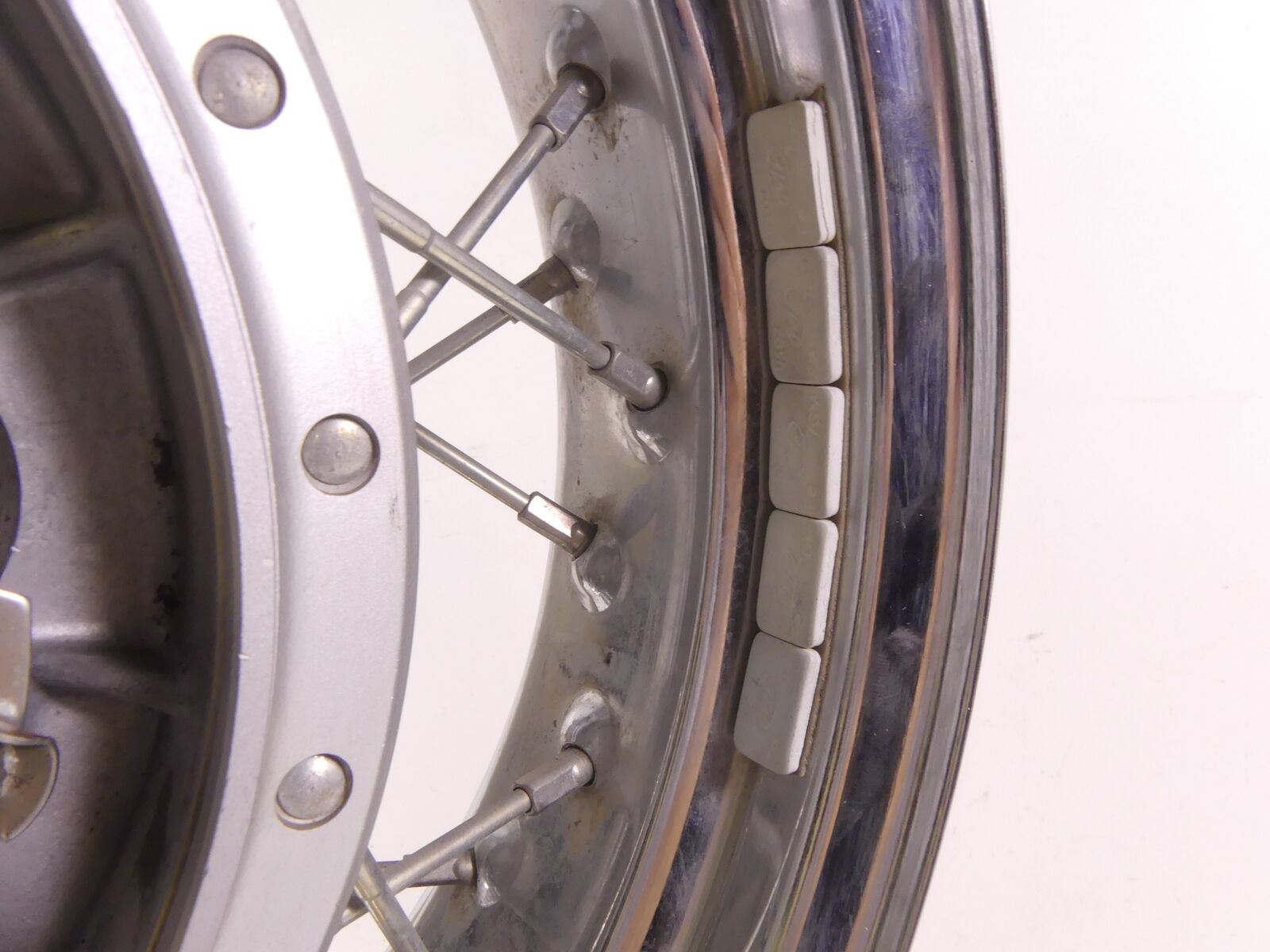2007 Suzuki VL800 C50 Boulevard Straight Rear 15x4 Spoke Wheel Rim 65311-41F00 {{ shop.shopifyCountryName }} - Mototech271