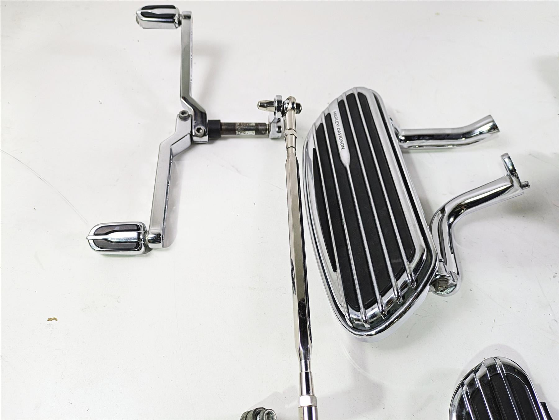 2011 Harley Touring FLHTCUSE CVO E-Glide Chrome Full Floor Board Set 51499-09A {{ shop.shopifyCountryName }} - Mototech271