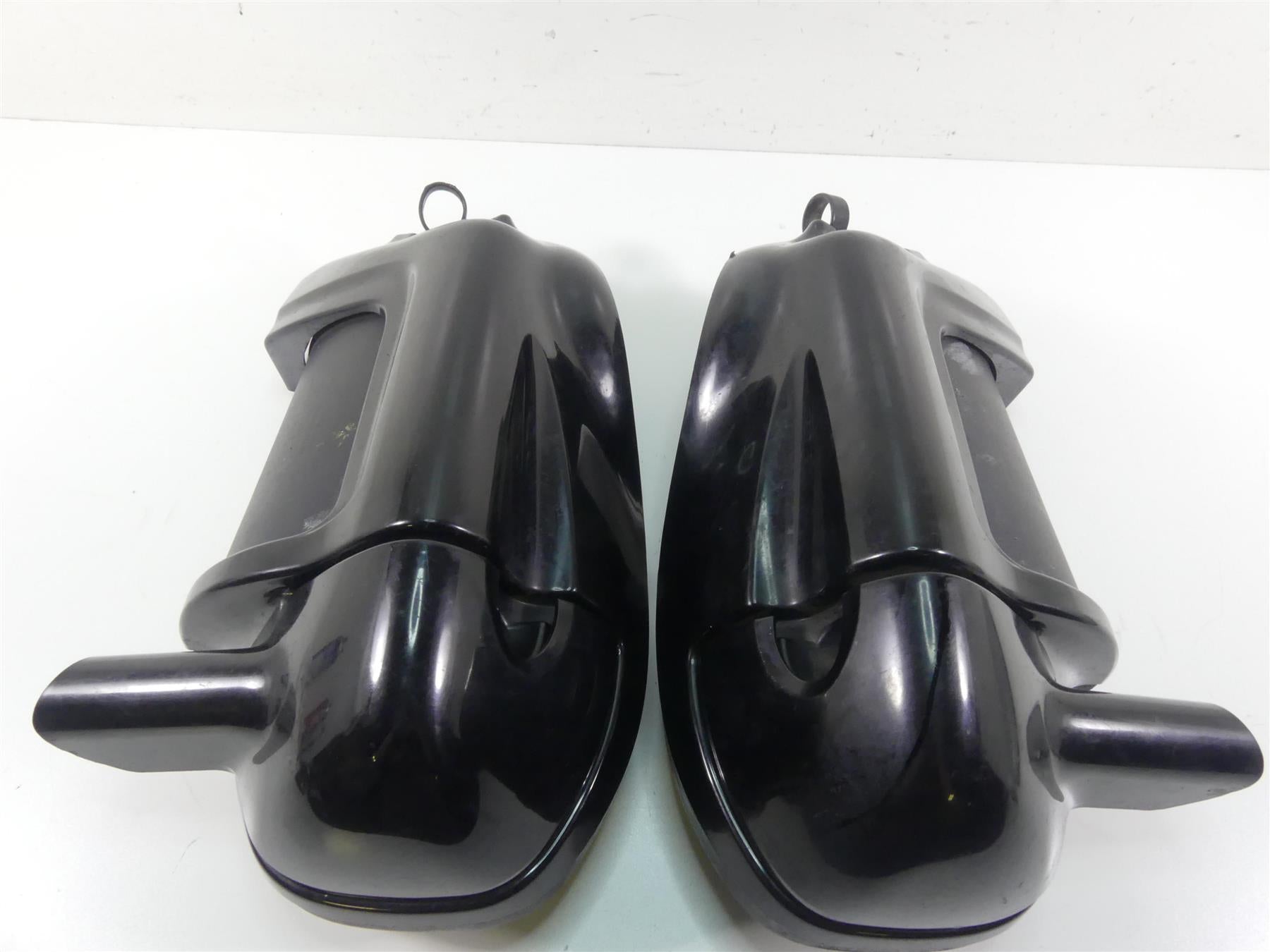 1995 Harley Touring FLHTCU Electra Glide Lower Leg Fairing Cover Set 58683-89B {{ shop.shopifyCountryName }} - Mototech271