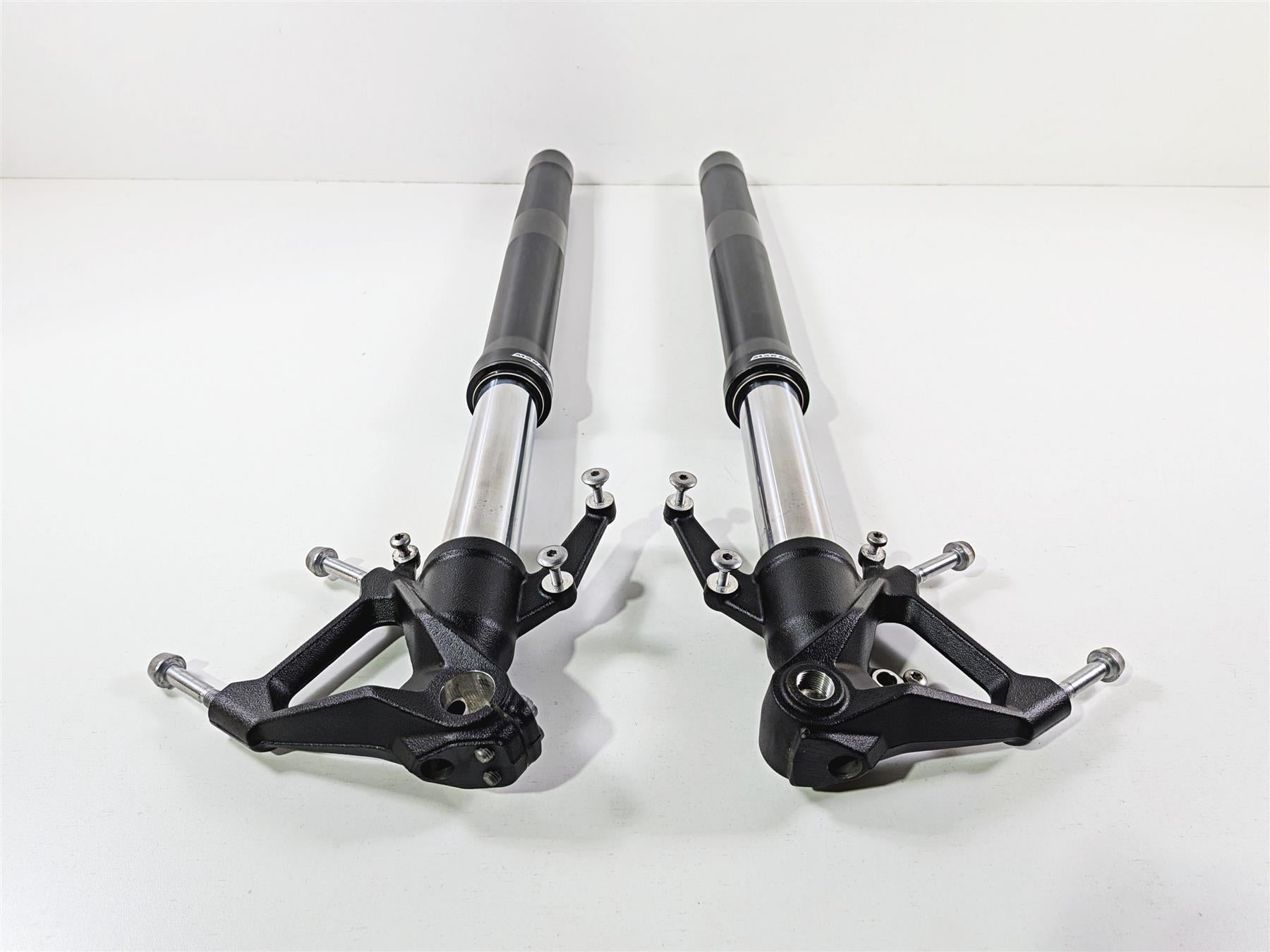 2022 Triumph Tiger 900 GT Pro Straight Marzocchi Front Fork Leg Set T2048704 {{ shop.shopifyCountryName }} - Mototech271