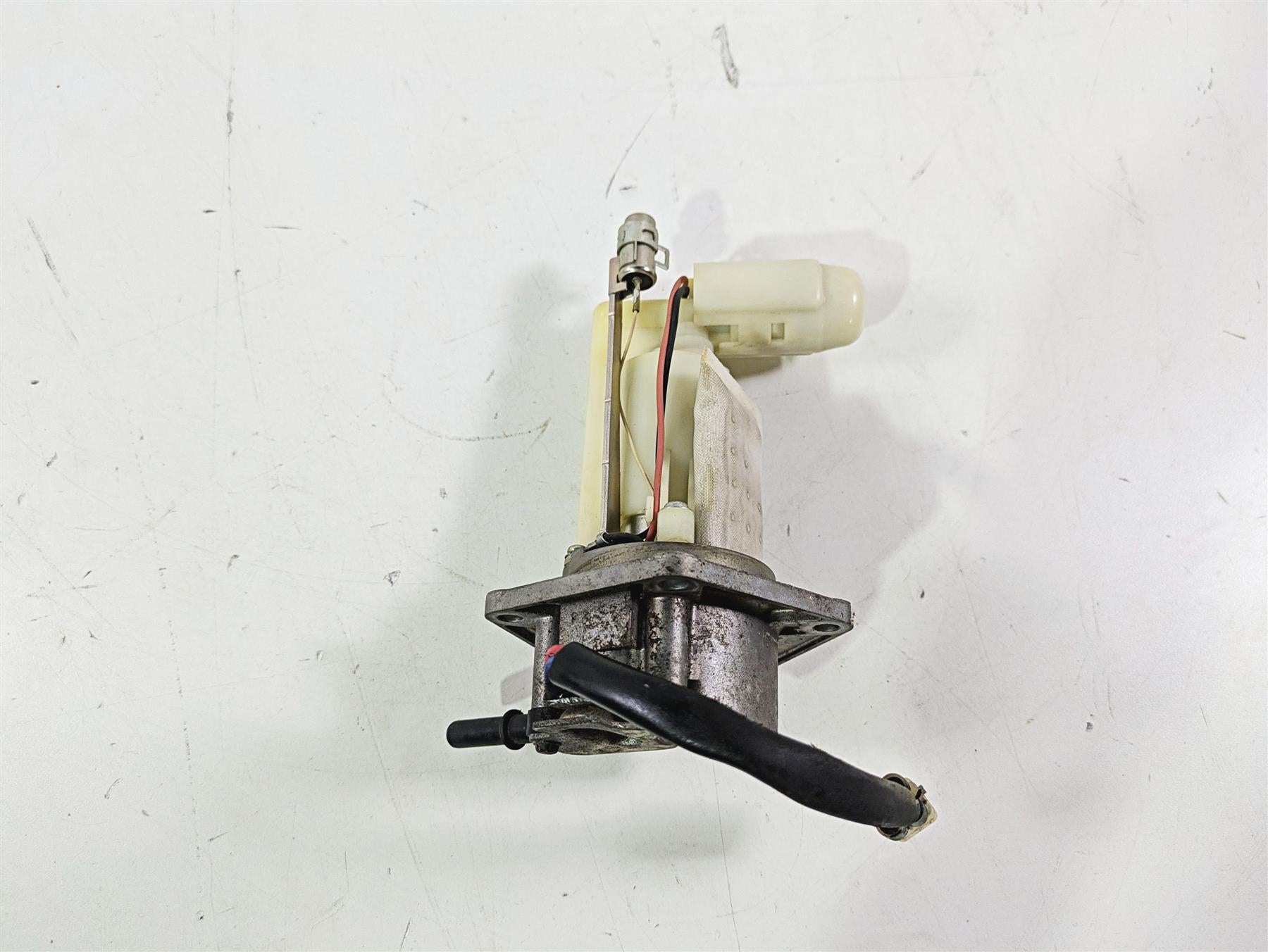 2011 Kawasaki EX650R Ninja Keihin Fuel Gas Petrol Pump - Tested 49040-0026 {{ shop.shopifyCountryName }} - Mototech271