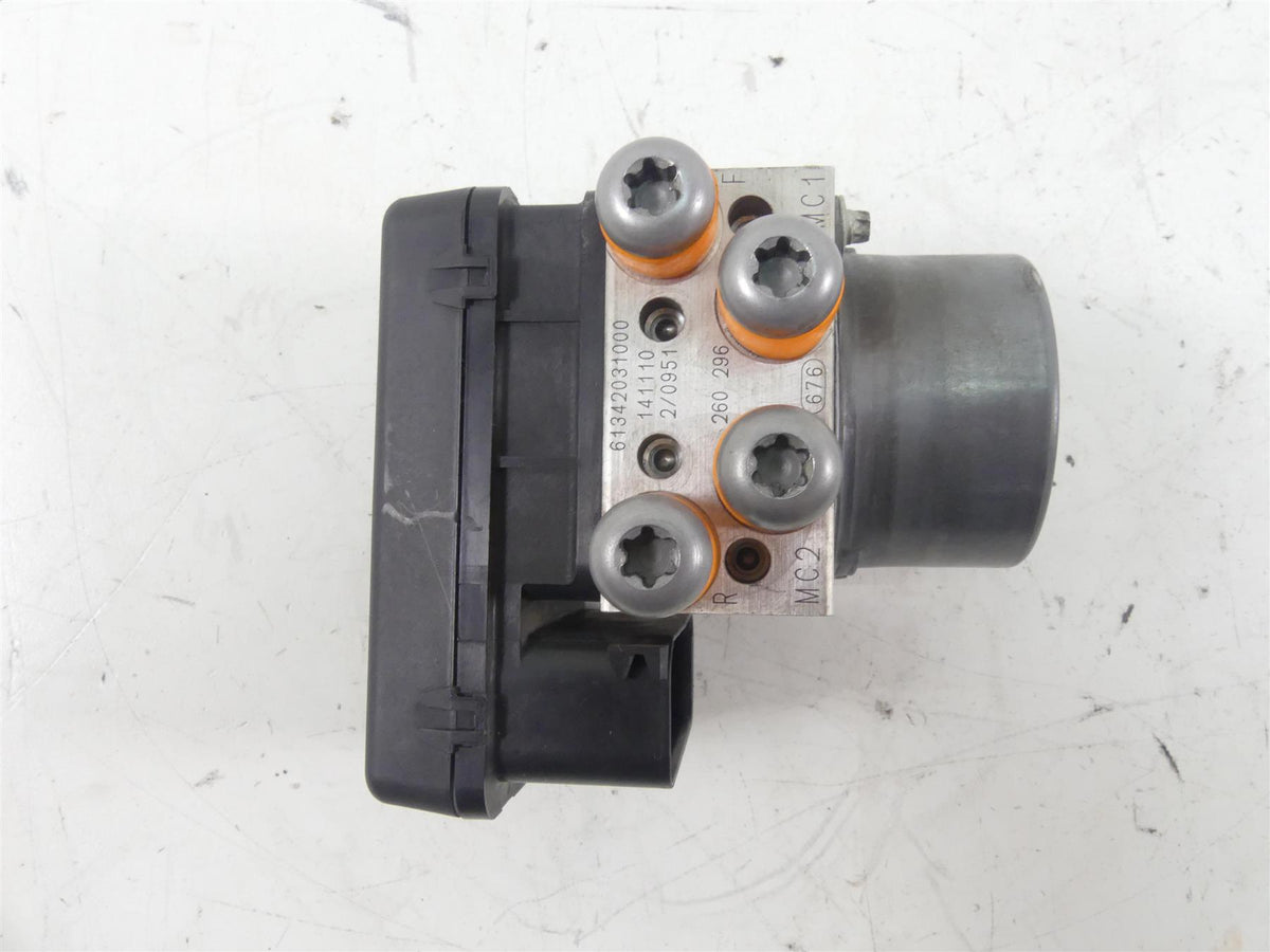 2015 KTM 1290R Super Duke Abs Brake Pump Module Unit Control 61342031000 {{ shop.shopifyCountryName }} - Mototech271