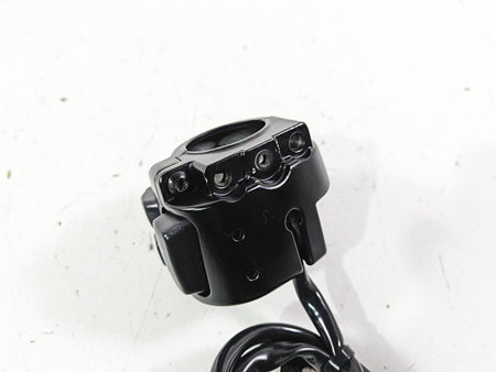 2021 Harley Softail FLSL Slim Right Hand Control Switch 71500462 {{ shop.shopifyCountryName }} - Mototech271