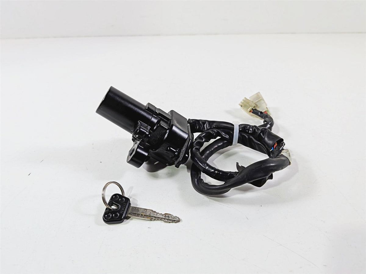 2016 Yamaha YZF R1 RN32 Ignition Switch Key Lock Set 2CR-82501-10-00 {{ shop.shopifyCountryName }} - Mototech271