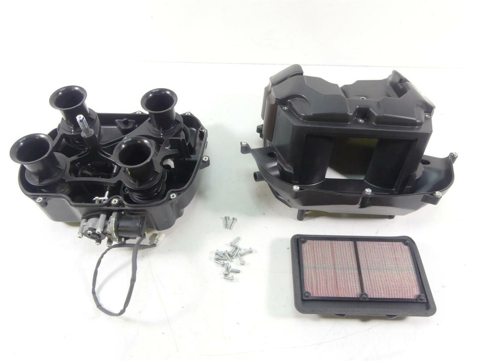 2020 Yamaha VMX17 1700 Air Box Filter Breather Cleaner Set 2S3-14411-00-00 {{ shop.shopifyCountryName }} - Mototech271
