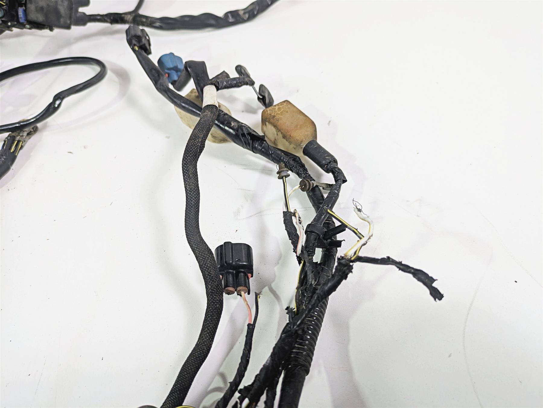 2023 Kawasaki ZX1400 ZX14R Ninja Main Wiring Harness Loom FOR PARTS 26031-1937 {{ shop.shopifyCountryName }} - Mototech271