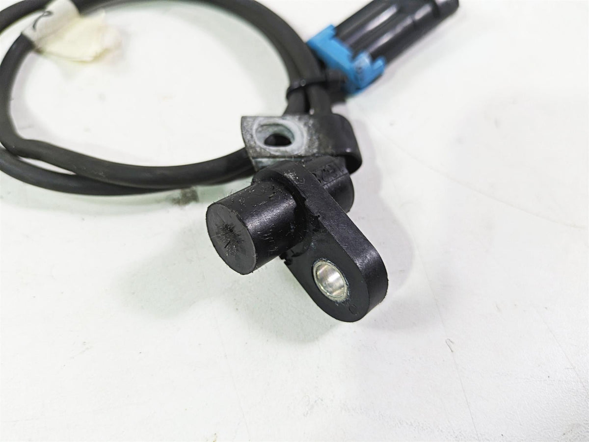 2018 Indian Chieftain Limited Rear Abs Wheel Speed Sensor 4014216 {{ shop.shopifyCountryName }} - Mototech271