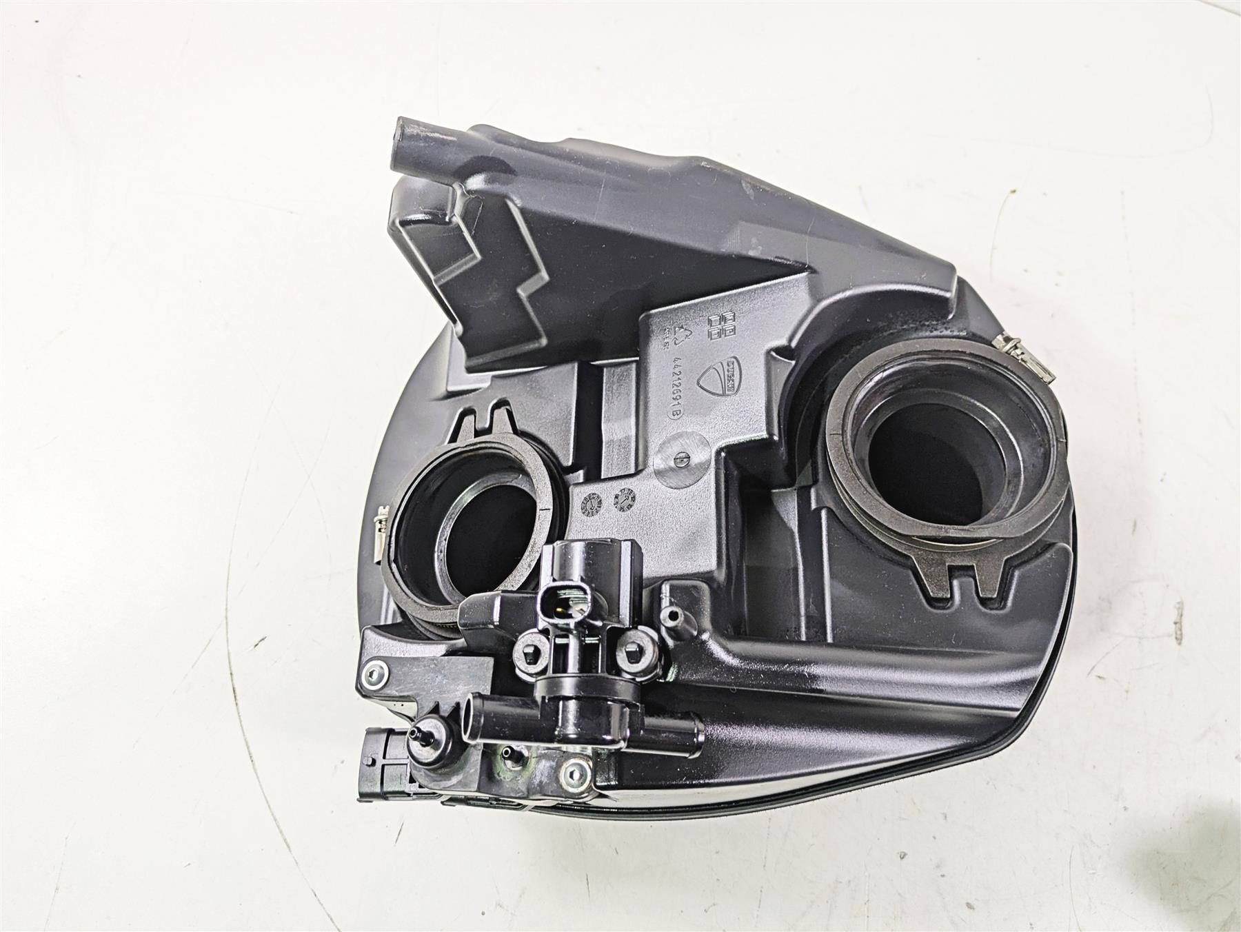 2018 Ducati Hypermotard 939 SP Air Box Cleaner Breather Filter 44212691B {{ shop.shopifyCountryName }} - Mototech271