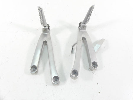 2021 Honda CBR600RR Rear Passenger Pillion Footpeg Foot Peg Set 50750-MFJ-D00 {{ shop.shopifyCountryName }} - Mototech271