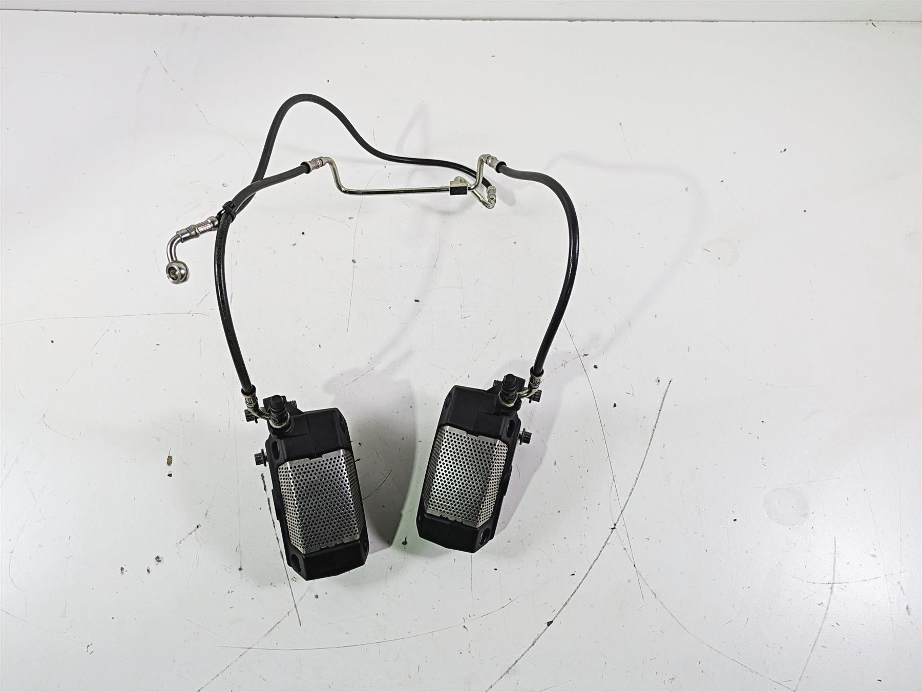 2016 Harley Touring FLTRX Road Glide Front Brake Caliper Set 43027-08 43023-08 {{ shop.shopifyCountryName }} - Mototech271