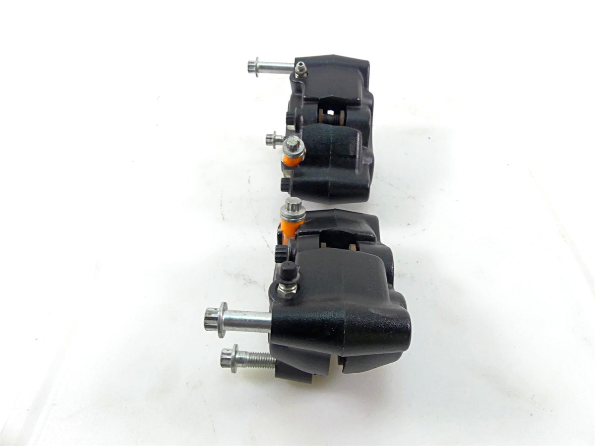 2010 Harley FXDF Dyna Fat Bob Nice Front Brake Caliper Set 44046-08 {{ shop.shopifyCountryName }} - Mototech271