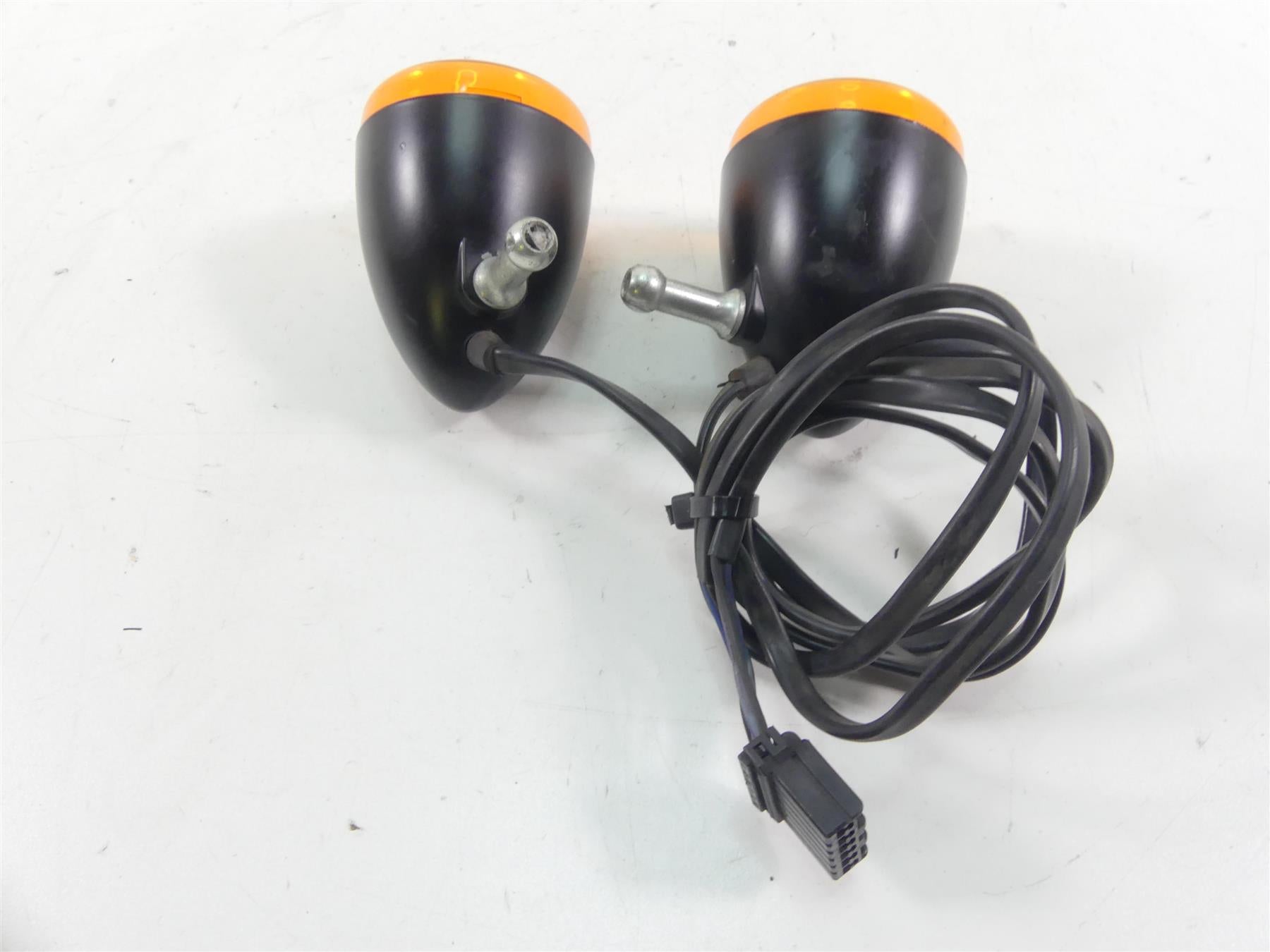 2007 Harley Sportster XL1200 Nightster Front Turn Signal Blinker Set 68972-00 {{ shop.shopifyCountryName }} - Mototech271