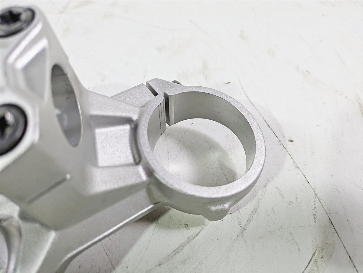 2016 BMW F800R K73 Upper Triple Tree Steering Clamp 8546421 32418546421 {{ shop.shopifyCountryName }} - Mototech271