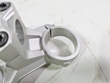 2016 BMW F800R K73 Upper Triple Tree Steering Clamp 8546421 32418546421 {{ shop.shopifyCountryName }} - Mototech271