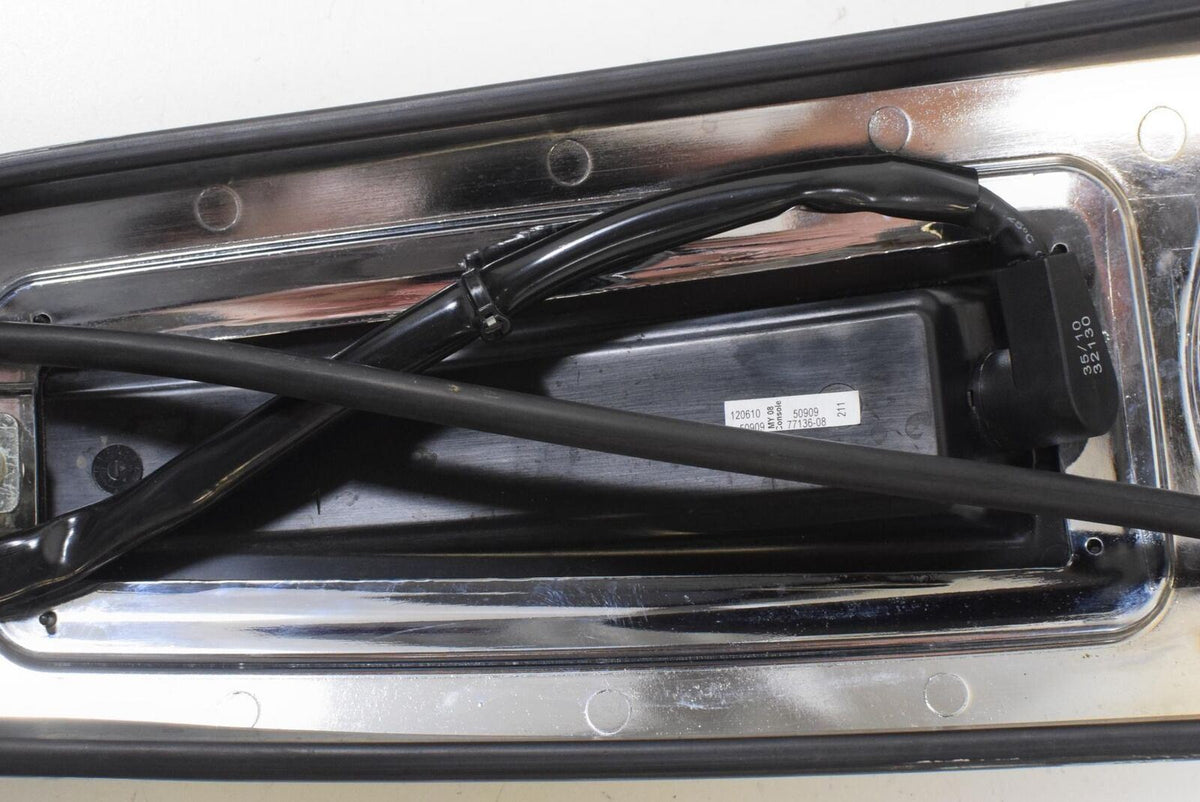 2011 Harley Touring FLHTCU Electra Glide UC Fuel Tank Dash Cover CB 61270-08 {{ shop.shopifyCountryName }} - Mototech271