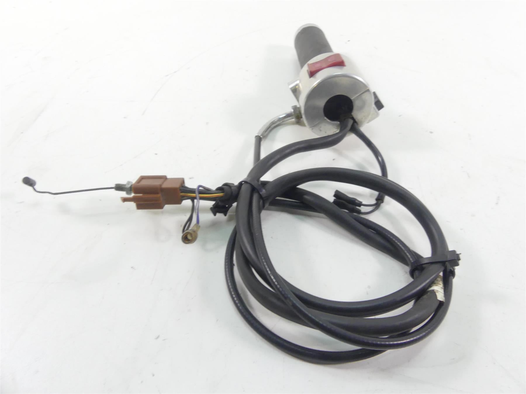 2007 Honda VT1100 C Shadow Spirit Right Control Switch & Throttle 35013-MAH-A02 {{ shop.shopifyCountryName }} - Mototech271