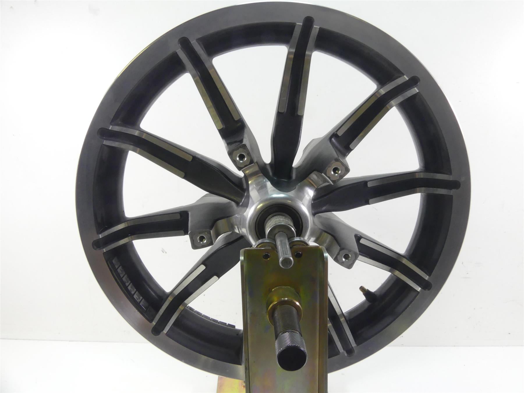2016 Harley Touring FLHTP Electra Glide Front 17x3 Impeller Wheel Rim 43300386 {{ shop.shopifyCountryName }} - Mototech271