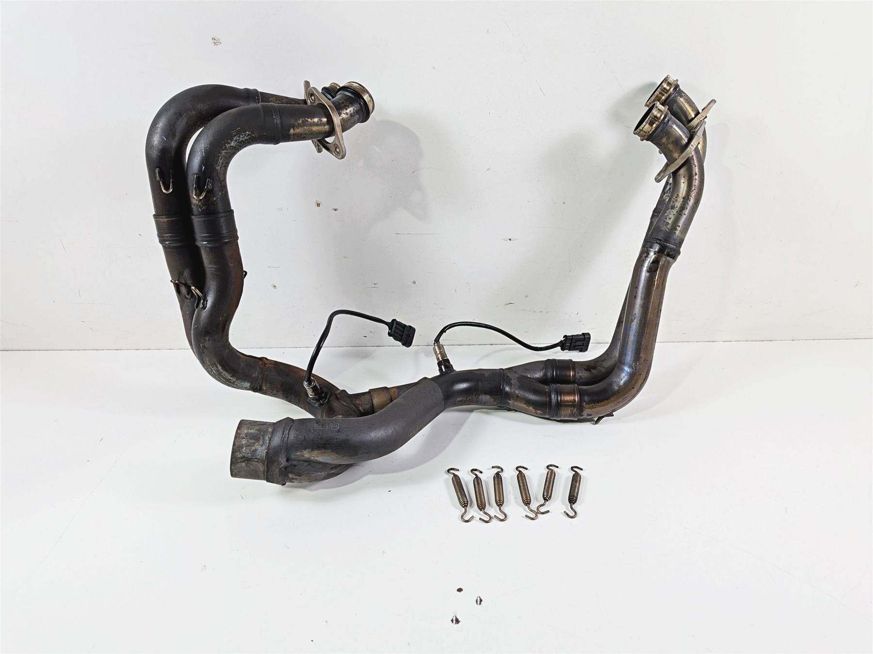 2018 Aprilia RSV4 RR Stock Exhaust Header Manifold Set 2B003106 {{ shop.shopifyCountryName }} - Mototech271