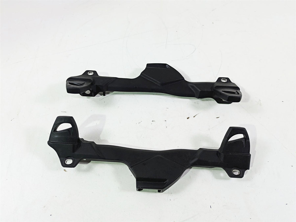 2009 BMW R1200RT K26 Saddlebag Holder Bracket Set 46547699903 46547699904 {{ shop.shopifyCountryName }} - Mototech271