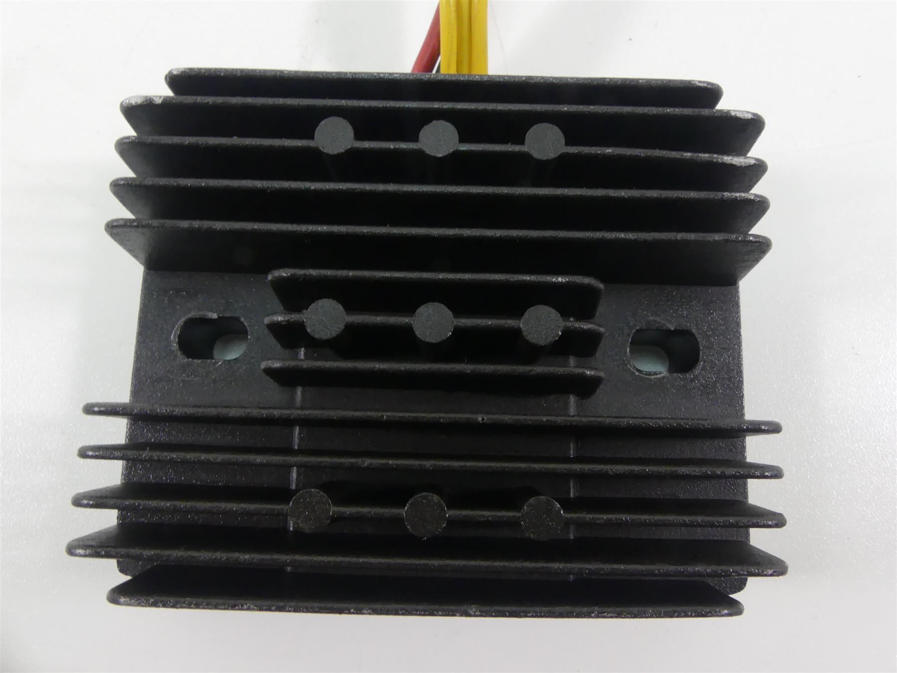 2002 Triumph Bonneville America Rectifier Voltage Regulator T1300889 {{ shop.shopifyCountryName }} - Mototech271