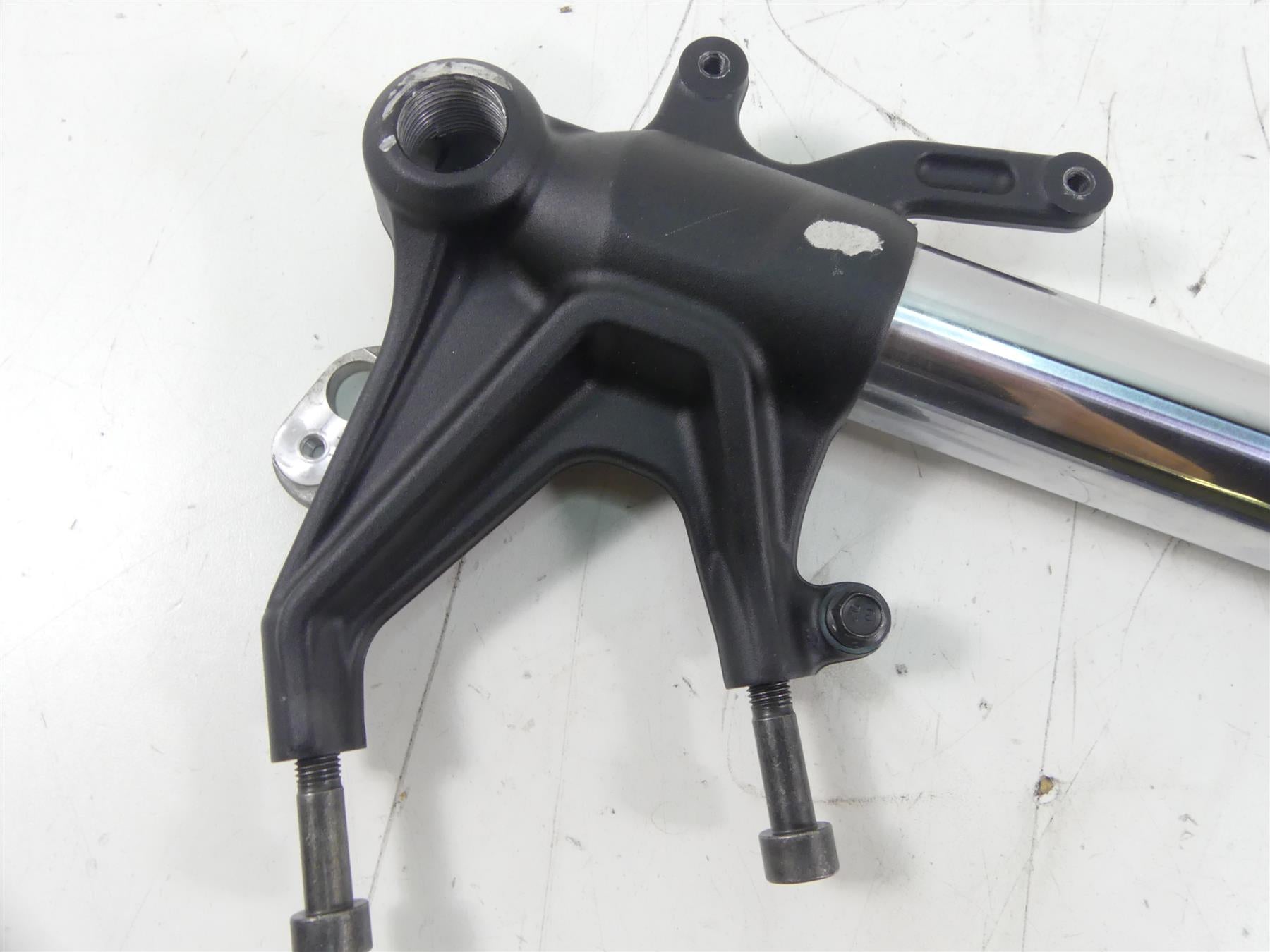 2019 Indian Motorcycle Co. FTR1200 Straight Front Fork Set 1824724 1824725 {{ shop.shopifyCountryName }} - Mototech271